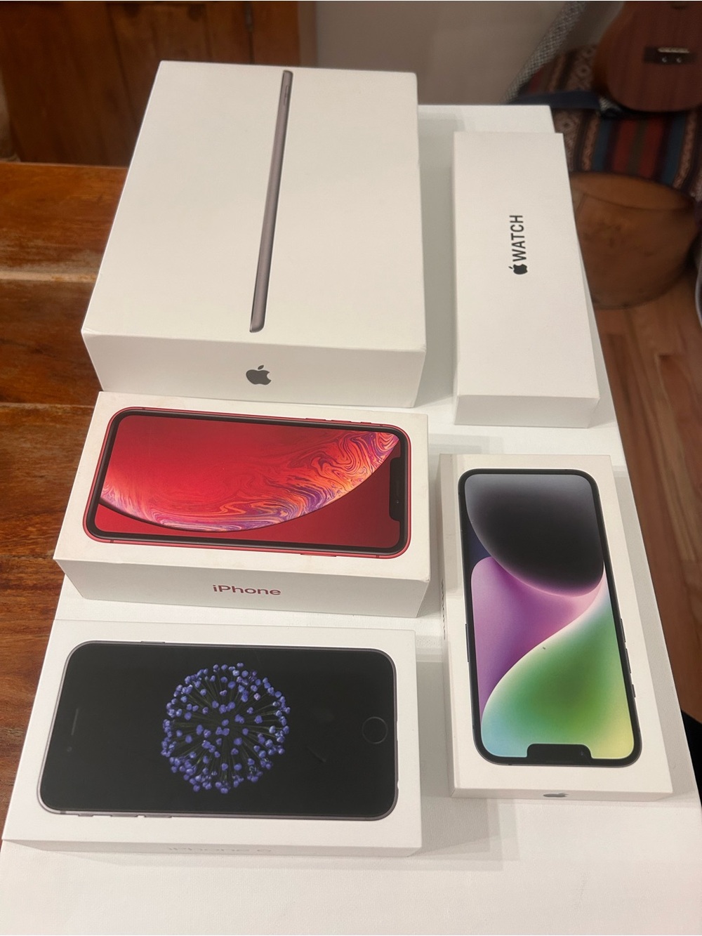 Apple BOXES ONLY (boxes from 5 devices:iphones, ipad, Apple Watch)